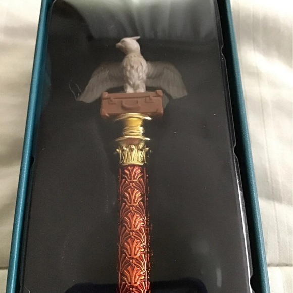 Fantastic Beasts and Where To Find Them Pen - Picture 3 of 9